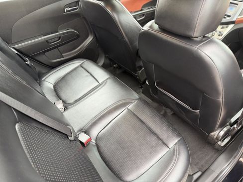 Used 2013 Chevrolet Sonic LTZ image 9