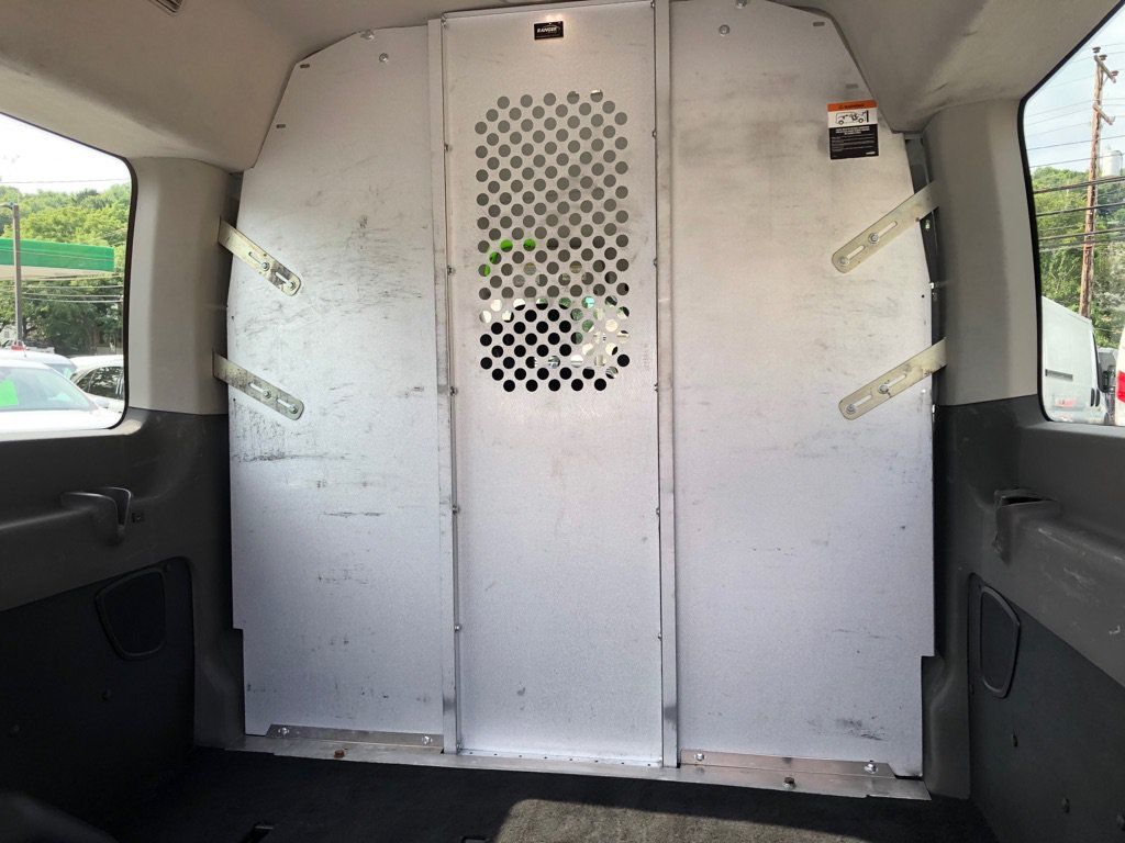 Used 2023 Ford Transit 350 XLT RWD image 25