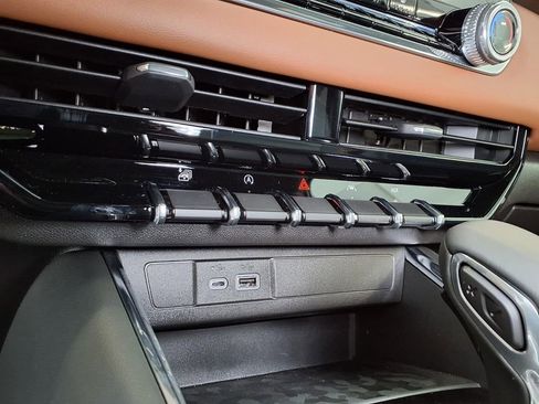 New 2025 GMC Canyon AT4 w/ Nightfall Edition AWD/4WD image 18