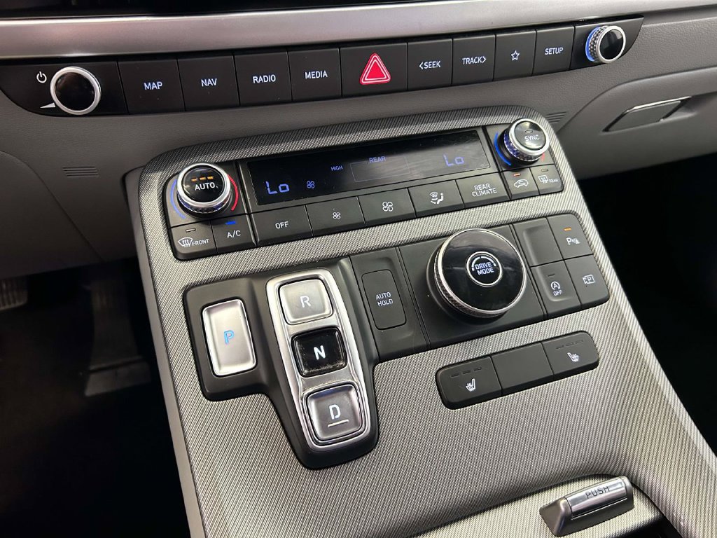 Used 2024 Hyundai Palisade SEL FWD image 21