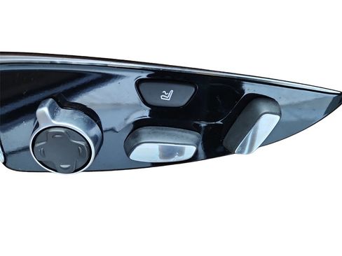 Used 2017 Cadillac Escalade ESV Platinum image 37