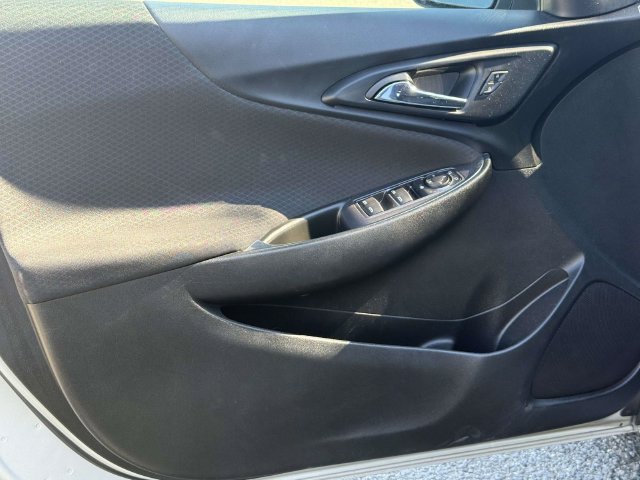 Used 2020 Chevrolet Malibu LT FWD image 19