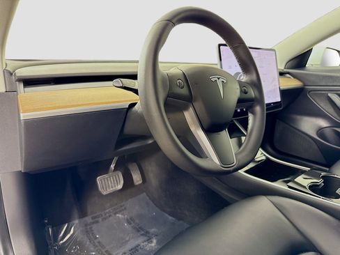 Used 2020 Tesla Model 3 Long Range AWD/4WD image 9