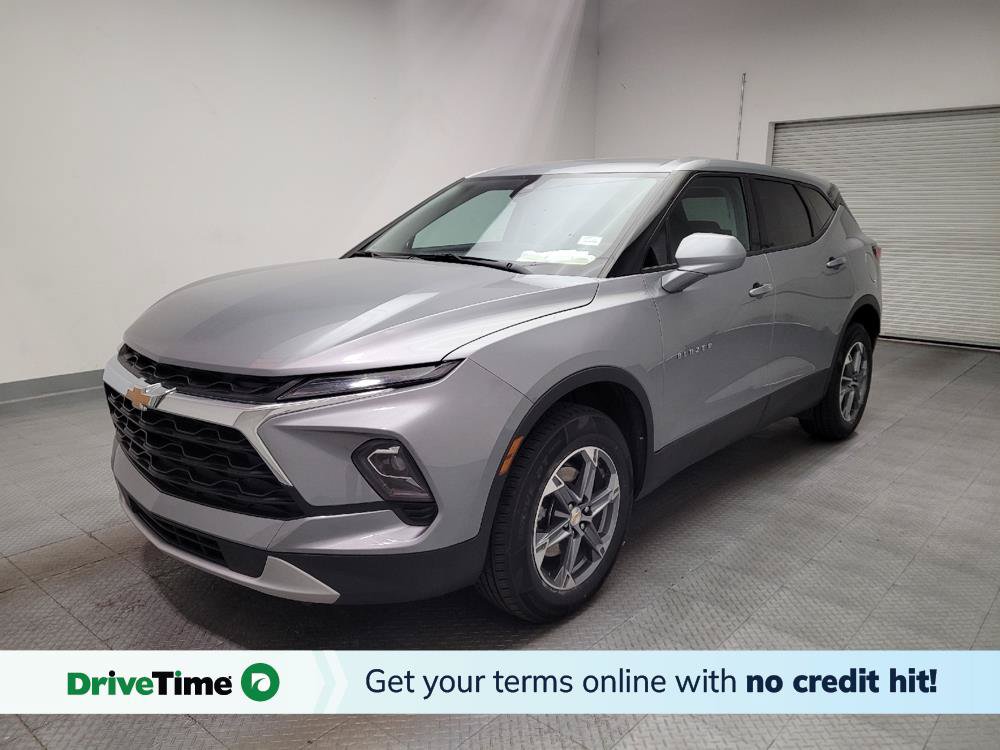 Used 2025 Chevrolet Blazer LT FWD image 1