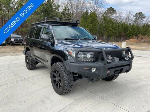 Used 2011 Toyota Land Cruiser w/ Upgrade Pkg image 2