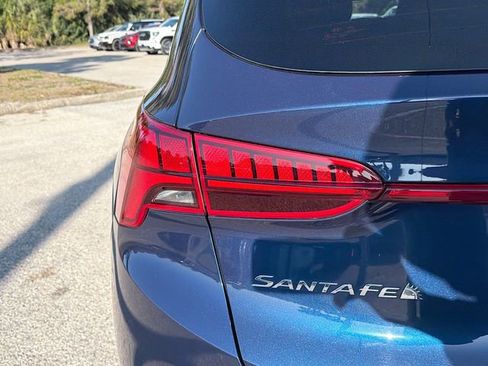 Used 2023 Hyundai Santa Fe Calligraphy image 10
