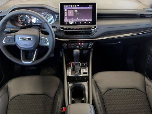 New 2026 Jeep Compass Latitude AWD/4WD image 15