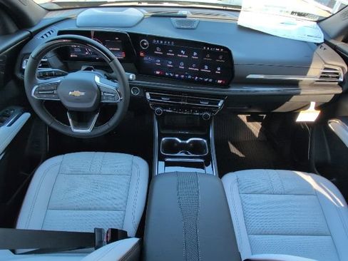 New 2026 Chevrolet Traverse High Country w/ LPO, Floor Liner Package image 5