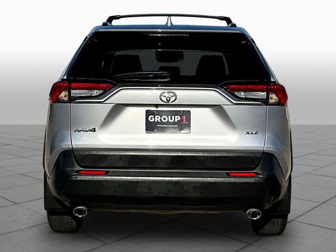 Used 2023 Toyota RAV4 XLE w/ Convenience Package FWD image 8