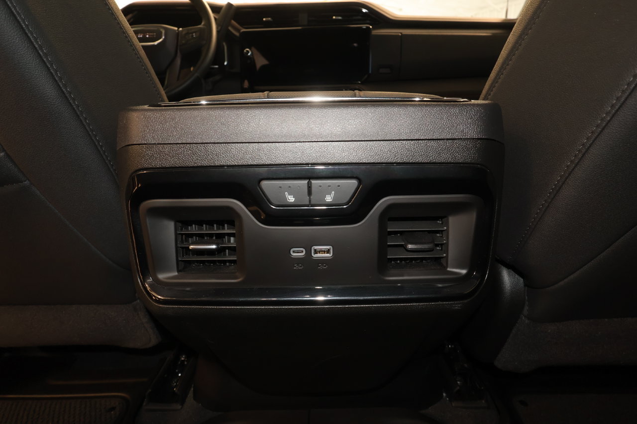Certified 2026 GMC Sierra 3500 AT4 w/ AT4 Premium Plus Package AWD/4WD image 31