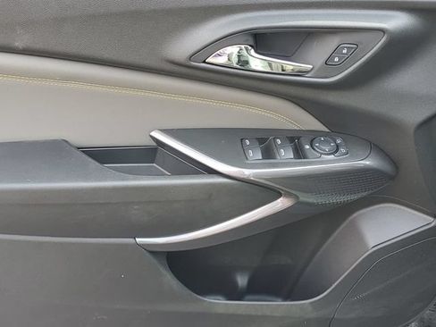 Certified 2024 Chevrolet Trax ACTIV w/ Sunroof Package FWD image 14