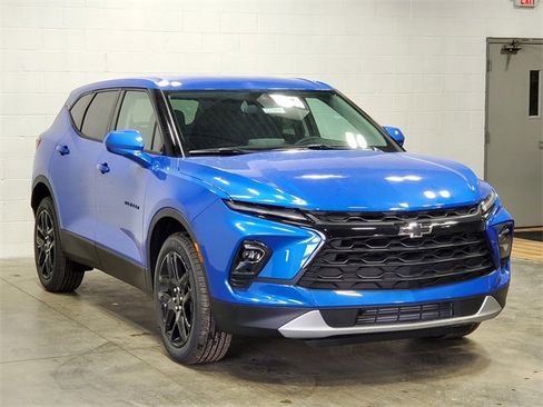 New 2025 Chevrolet Blazer LT w/ Driver Confidence Package image 3