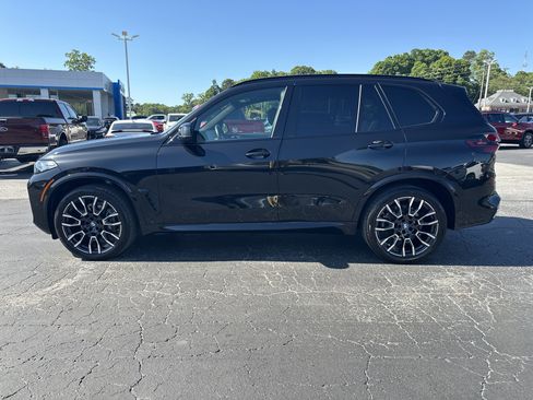 Used 2025 BMW X5 sDrive40i w/ M Sport Package RWD image 5