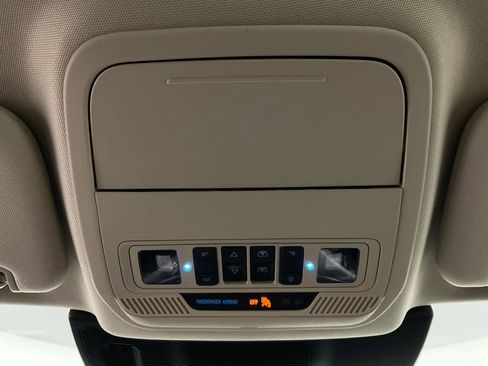 Used 2021 Ford Explorer XLT w/ Equipment Group 202A image 20