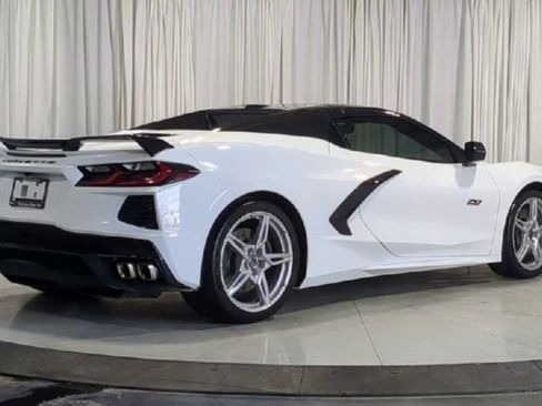 Used 2023 Chevrolet Corvette Stingray Convertible w/ Z51 Performance Package image 10