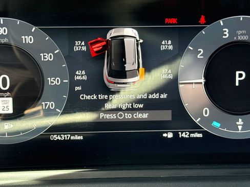 Used 2024 Land Rover Range Rover Velar Dynamic SE AWD/4WD image 31