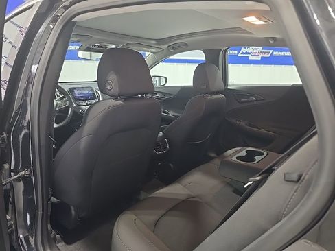 Used 2023 Chevrolet Malibu LT image 19