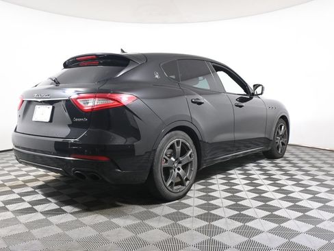 Used 2019 Maserati Levante AWD/4WD image 7