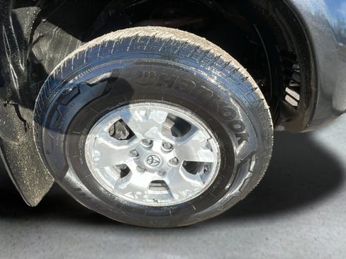 Used 2010 Toyota Tacoma 4x4 Double Cab image 17