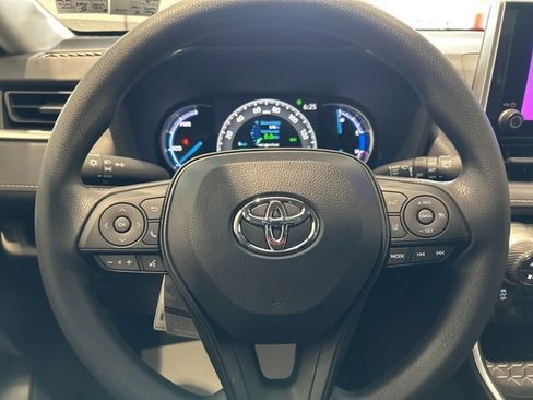 New 2025 Toyota RAV4 XLE image 10