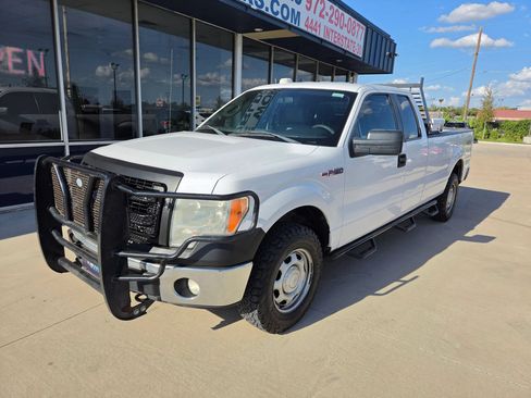 Used 2014 Ford F150 XL w/ Equipment Group 101A Mid AWD/4WD image 2