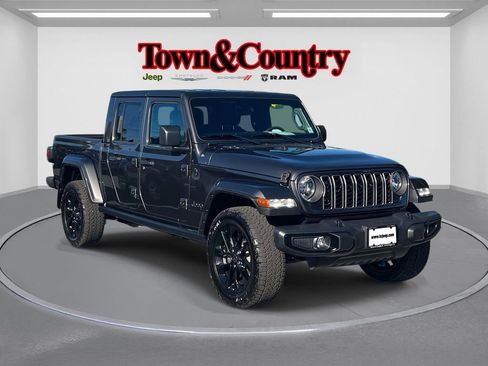 Certified 2024 Jeep Gladiator Sport image 1