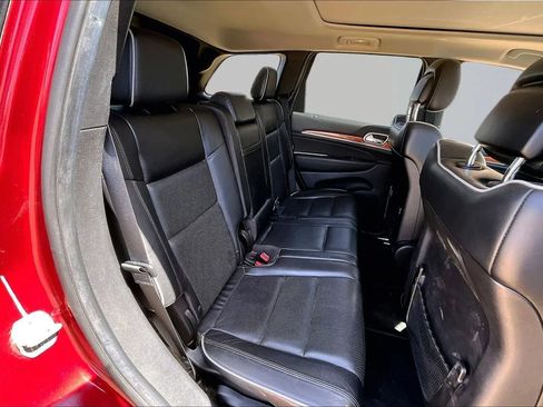 Used 2013 Jeep Grand Cherokee Overland AWD/4WD image 30