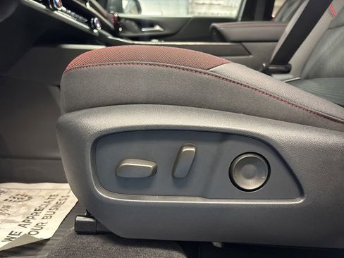 New 2026 Chevrolet Equinox RS w/ LPO, Floor Liner Package FWD image 27