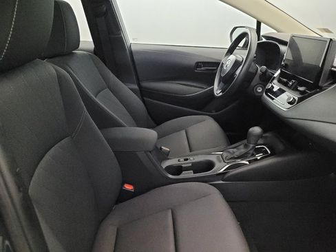 Used 2025 Toyota Corolla LE FWD image 21