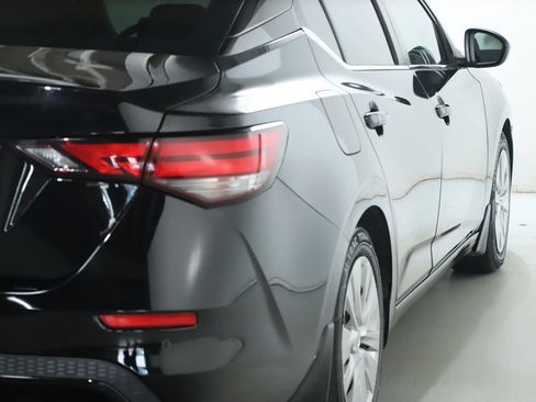 Certified 2023 Nissan Sentra S FWD image 47