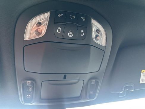 New 2025 Chrysler Pacifica Select w/ Uconnect Theater Family Group image 17
