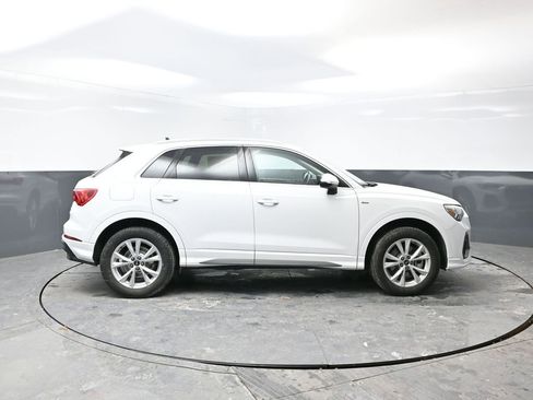 Used 2025 Audi Q3 2.0T Premium image 4