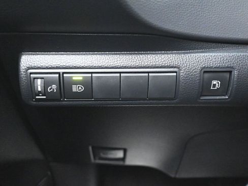 Used 2025 Toyota Corolla XLE FWD image 18