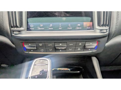 Used 2022 Maserati Levante GT image 30