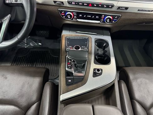 Used 2019 Audi Q7 3.0T Prestige w/ Prestige Package image 39