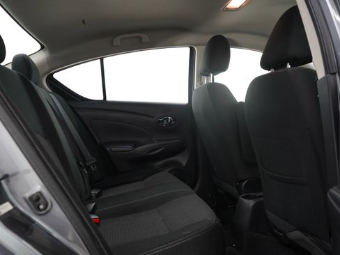 Used 2018 Nissan Versa SV w/ SV Special Edition Package FWD image 12