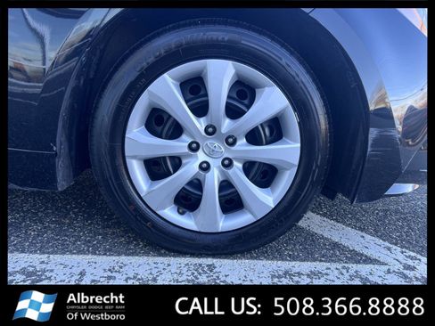 Used 2024 Toyota Corolla LE image 32