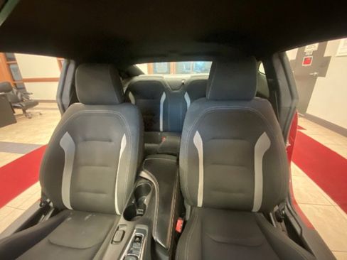 Used 2018 Chevrolet Camaro LT w/ Technology Package image 17