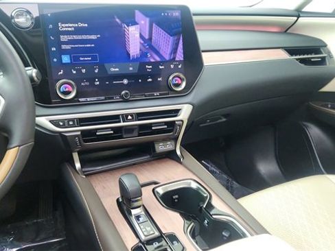 Used 2024 Lexus RX 350 Premium Plus image 45