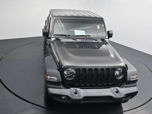 Used 2020 Jeep Gladiator Sport w/ Quick Order Package 24S AWD/4WD image 10