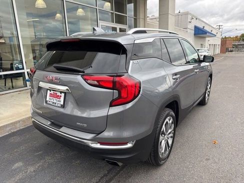 Used 2020 GMC Terrain SLT w/ Preferred Package image 4