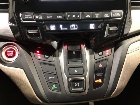 Used 2019 Honda Odyssey EX-L image 18