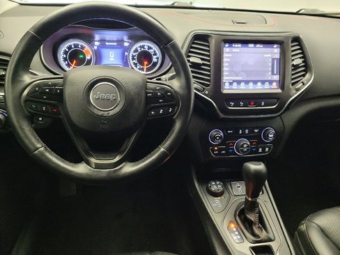 Used 2019 Jeep Cherokee Trailhawk AWD/4WD image 22