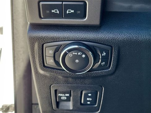 Used 2018 Ford F150 XLT w/ Equipment Group 302A Luxury image 23