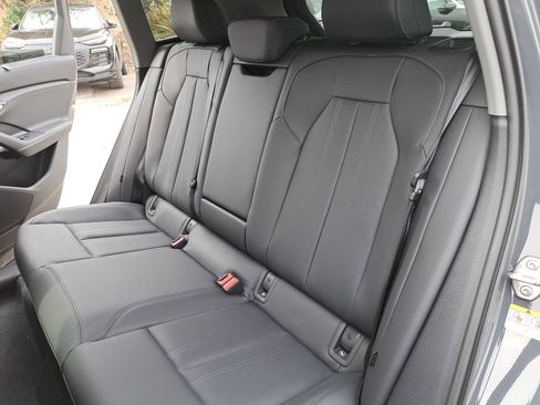 New 2025 Audi Q6 e-tron Premium Plus image 14