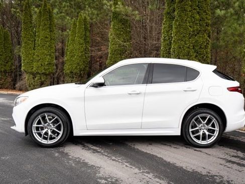 Used 2021 Alfa Romeo Stelvio Ti w/ Premium Package image 4