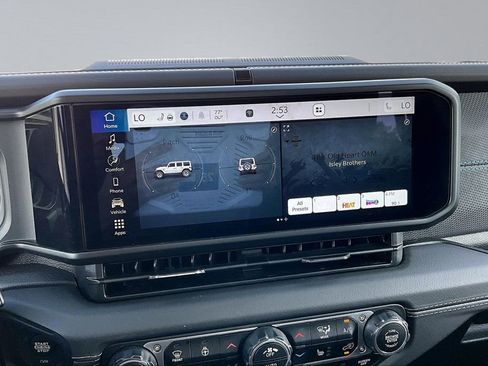 Used 2025 Jeep Wrangler Unlimited Rubicon 4xe w/ Convenience Group image 10