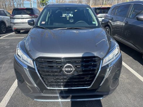 Certified 2024 Nissan Kicks S image 1