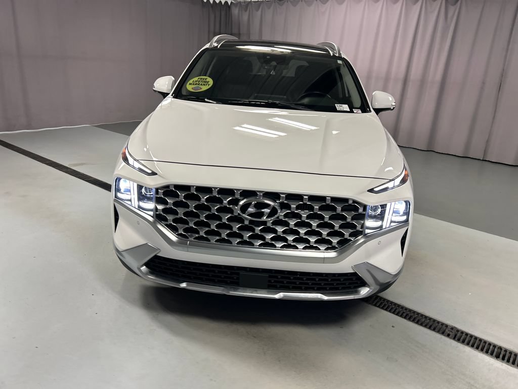 Used 2023 Hyundai Santa Fe Limited FWD image 2