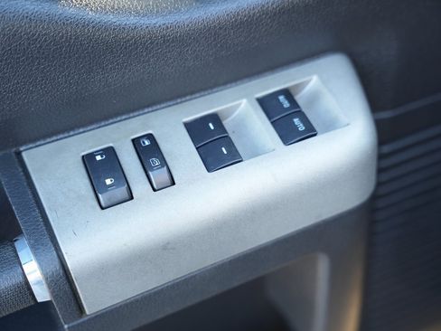 Used 2015 Ford F350 Lariat image 45